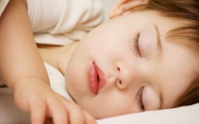 طريقة تنظيم نوم الطفل الرضيع