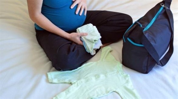 ماذا يتوجب عليك وضعة في حقيبة الطفل عند إقتراب الولادة؟