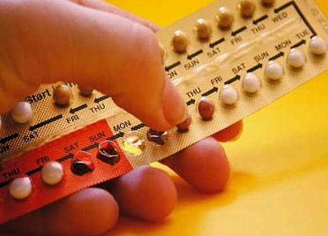 سعوديون يقبلون على تناول حبوب منع الحمل لسبب غريب جدا !!