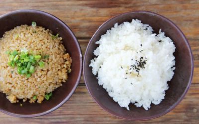 ما هو الفرق بين الأرز الأبيض والأرز البني؟