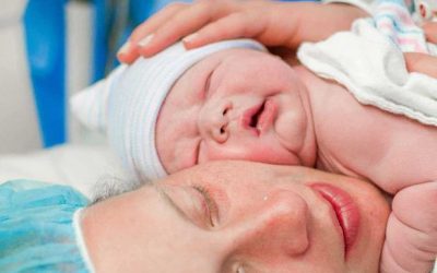 5 أعراض طبيعية عقب الولادة لا تدعو للقلق